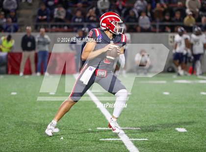 Thumbnail 1 in St. John Bosco vs Mater Dei photogallery.