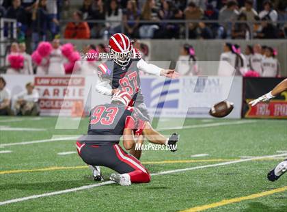 Thumbnail 3 in St. John Bosco vs Mater Dei photogallery.