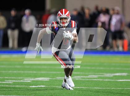 Thumbnail 2 in St. John Bosco vs Mater Dei photogallery.