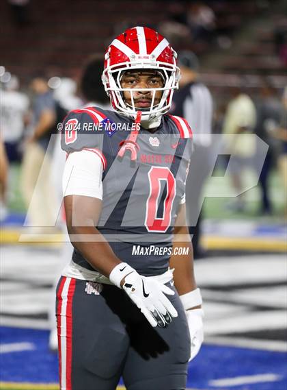 Thumbnail 3 in St. John Bosco vs Mater Dei photogallery.