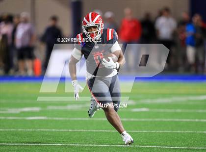 Thumbnail 3 in St. John Bosco vs Mater Dei photogallery.