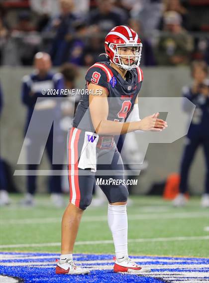 Thumbnail 1 in St. John Bosco vs Mater Dei photogallery.