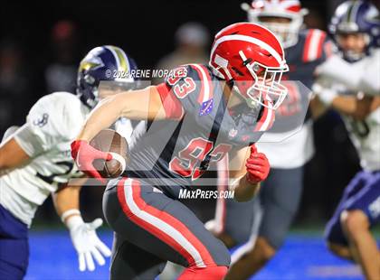 Thumbnail 3 in St. John Bosco vs Mater Dei photogallery.