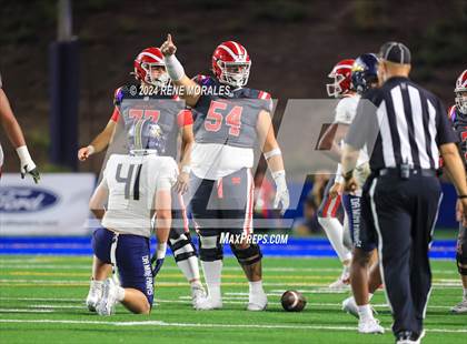 Thumbnail 3 in St. John Bosco vs Mater Dei photogallery.