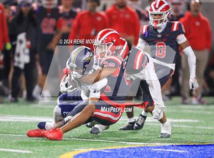 Thumbnail 3 in St. John Bosco vs Mater Dei photogallery.