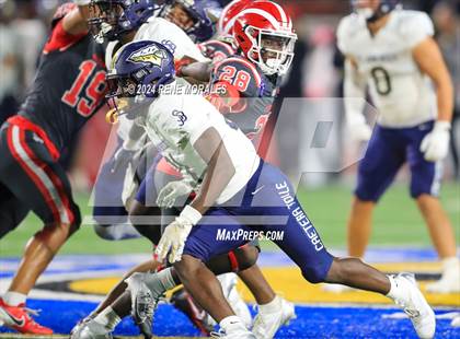Thumbnail 2 in St. John Bosco vs Mater Dei photogallery.