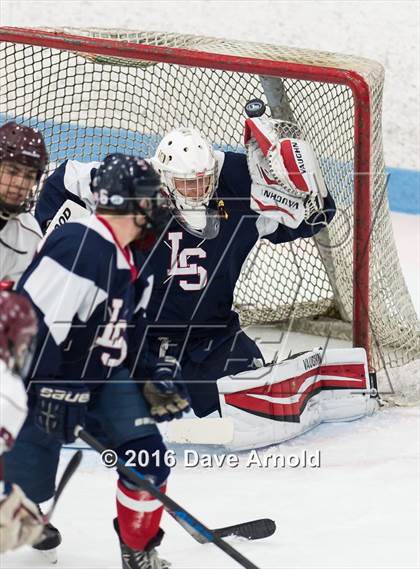 Thumbnail 2 in Gloucester vs. Lincoln-Sudbury (MIAA Division 2 North Semifinal) photogallery.