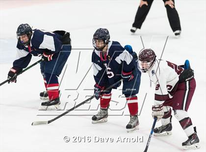 Thumbnail 1 in Gloucester vs. Lincoln-Sudbury (MIAA Division 2 North Semifinal) photogallery.