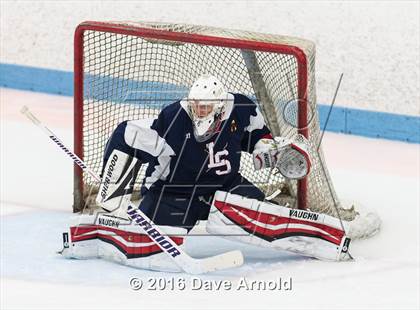 Thumbnail 3 in Gloucester vs. Lincoln-Sudbury (MIAA Division 2 North Semifinal) photogallery.