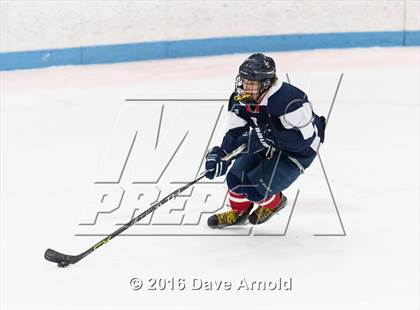 Thumbnail 1 in Gloucester vs. Lincoln-Sudbury (MIAA Division 2 North Semifinal) photogallery.