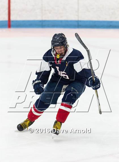 Thumbnail 2 in Gloucester vs. Lincoln-Sudbury (MIAA Division 2 North Semifinal) photogallery.