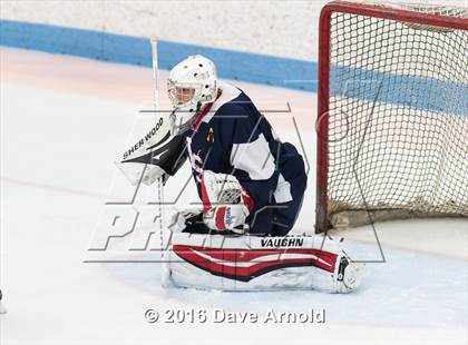 Thumbnail 1 in Gloucester vs. Lincoln-Sudbury (MIAA Division 2 North Semifinal) photogallery.