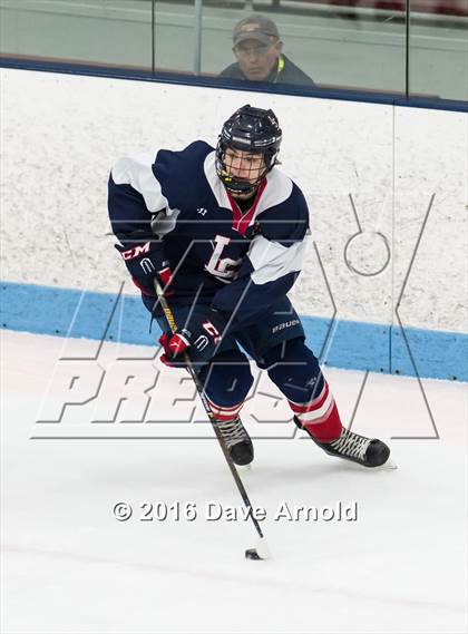 Thumbnail 1 in Gloucester vs. Lincoln-Sudbury (MIAA Division 2 North Semifinal) photogallery.