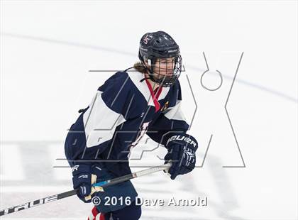 Thumbnail 3 in Gloucester vs. Lincoln-Sudbury (MIAA Division 2 North Semifinal) photogallery.
