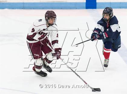 Thumbnail 1 in Gloucester vs. Lincoln-Sudbury (MIAA Division 2 North Semifinal) photogallery.