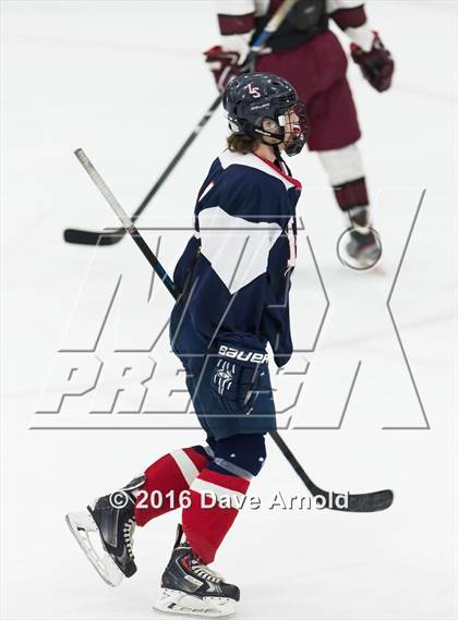 Thumbnail 2 in Gloucester vs. Lincoln-Sudbury (MIAA Division 2 North Semifinal) photogallery.