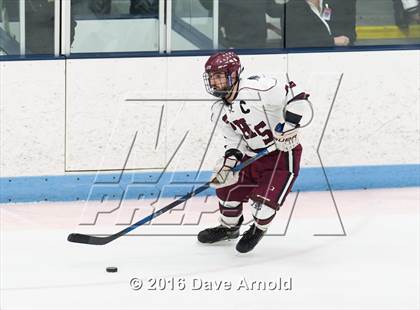 Thumbnail 3 in Gloucester vs. Lincoln-Sudbury (MIAA Division 2 North Semifinal) photogallery.