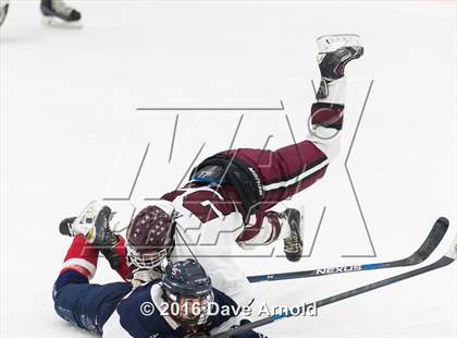 Thumbnail 3 in Gloucester vs. Lincoln-Sudbury (MIAA Division 2 North Semifinal) photogallery.