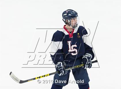 Thumbnail 2 in Gloucester vs. Lincoln-Sudbury (MIAA Division 2 North Semifinal) photogallery.