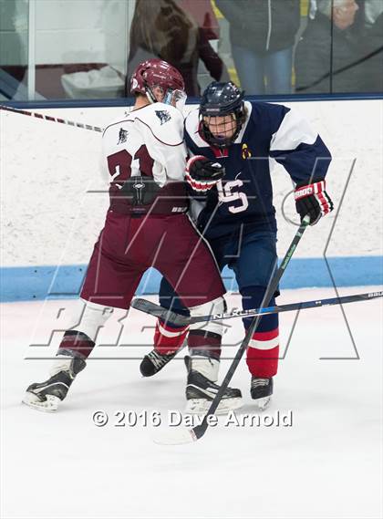Thumbnail 3 in Gloucester vs. Lincoln-Sudbury (MIAA Division 2 North Semifinal) photogallery.