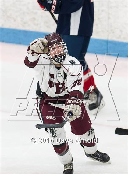 Thumbnail 3 in Gloucester vs. Lincoln-Sudbury (MIAA Division 2 North Semifinal) photogallery.