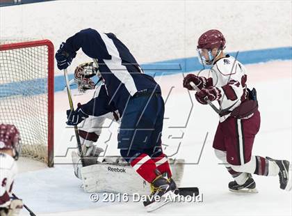 Thumbnail 1 in Gloucester vs. Lincoln-Sudbury (MIAA Division 2 North Semifinal) photogallery.