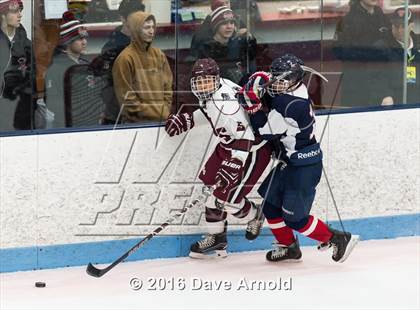 Thumbnail 1 in Gloucester vs. Lincoln-Sudbury (MIAA Division 2 North Semifinal) photogallery.
