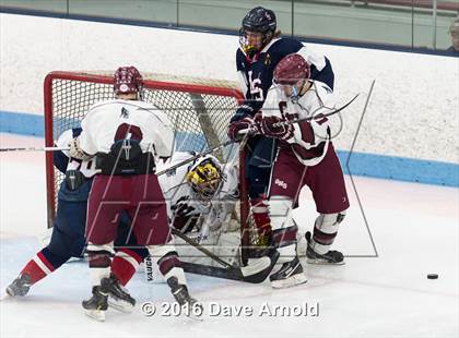 Thumbnail 3 in Gloucester vs. Lincoln-Sudbury (MIAA Division 2 North Semifinal) photogallery.