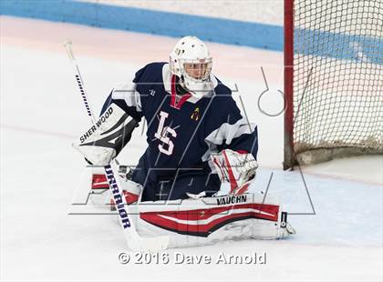 Thumbnail 2 in Gloucester vs. Lincoln-Sudbury (MIAA Division 2 North Semifinal) photogallery.