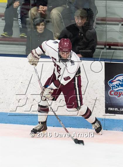 Thumbnail 3 in Gloucester vs. Lincoln-Sudbury (MIAA Division 2 North Semifinal) photogallery.