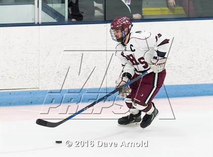 Thumbnail 2 in Gloucester vs. Lincoln-Sudbury (MIAA Division 2 North Semifinal) photogallery.