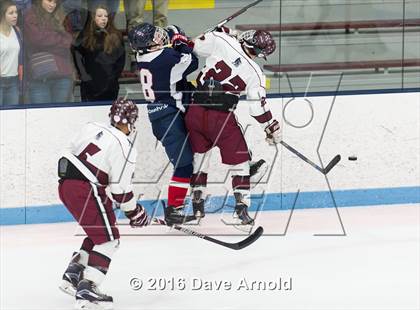 Thumbnail 1 in Gloucester vs. Lincoln-Sudbury (MIAA Division 2 North Semifinal) photogallery.