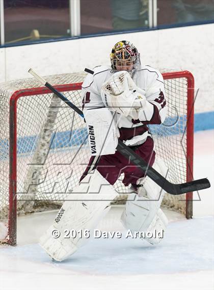 Thumbnail 1 in Gloucester vs. Lincoln-Sudbury (MIAA Division 2 North Semifinal) photogallery.