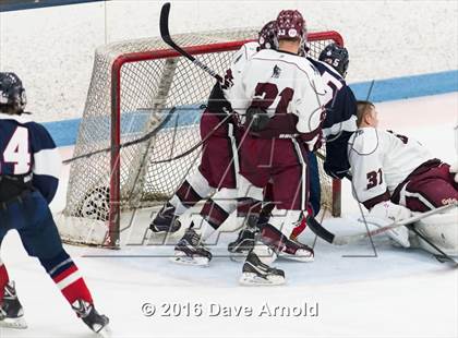 Thumbnail 1 in Gloucester vs. Lincoln-Sudbury (MIAA Division 2 North Semifinal) photogallery.