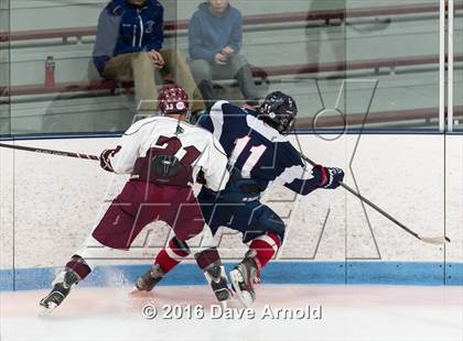 Thumbnail 3 in Gloucester vs. Lincoln-Sudbury (MIAA Division 2 North Semifinal) photogallery.