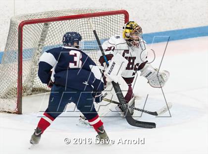 Thumbnail 3 in Gloucester vs. Lincoln-Sudbury (MIAA Division 2 North Semifinal) photogallery.
