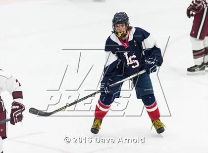 Thumbnail 3 in Gloucester vs. Lincoln-Sudbury (MIAA Division 2 North Semifinal) photogallery.