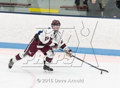 Thumbnail 1 in Gloucester vs. Lincoln-Sudbury (MIAA Division 2 North Semifinal) photogallery.