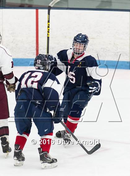 Thumbnail 3 in Gloucester vs. Lincoln-Sudbury (MIAA Division 2 North Semifinal) photogallery.