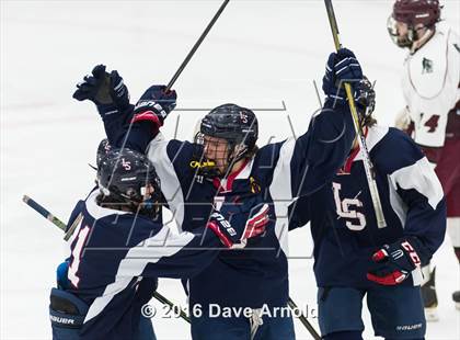 Thumbnail 3 in Gloucester vs. Lincoln-Sudbury (MIAA Division 2 North Semifinal) photogallery.