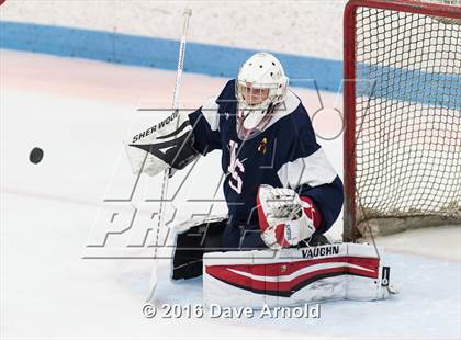 Thumbnail 2 in Gloucester vs. Lincoln-Sudbury (MIAA Division 2 North Semifinal) photogallery.