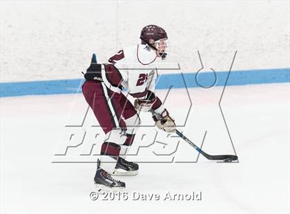 Thumbnail 3 in Gloucester vs. Lincoln-Sudbury (MIAA Division 2 North Semifinal) photogallery.