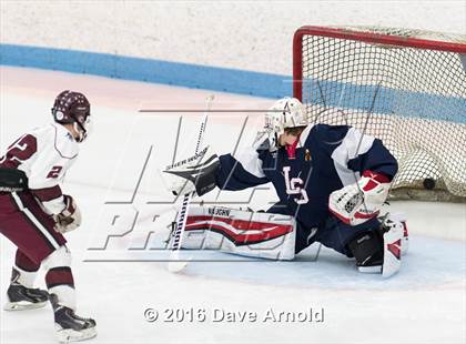 Thumbnail 2 in Gloucester vs. Lincoln-Sudbury (MIAA Division 2 North Semifinal) photogallery.