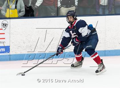 Thumbnail 2 in Gloucester vs. Lincoln-Sudbury (MIAA Division 2 North Semifinal) photogallery.