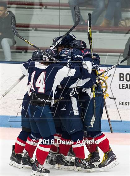 Thumbnail 2 in Gloucester vs. Lincoln-Sudbury (MIAA Division 2 North Semifinal) photogallery.