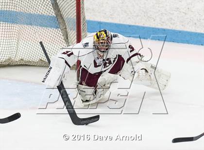 Thumbnail 1 in Gloucester vs. Lincoln-Sudbury (MIAA Division 2 North Semifinal) photogallery.