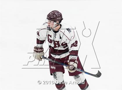 Thumbnail 1 in Gloucester vs. Lincoln-Sudbury (MIAA Division 2 North Semifinal) photogallery.