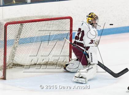 Thumbnail 1 in Gloucester vs. Lincoln-Sudbury (MIAA Division 2 North Semifinal) photogallery.
