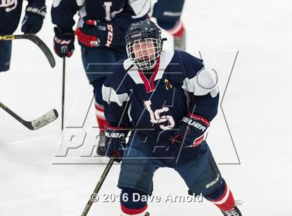 Thumbnail 2 in Gloucester vs. Lincoln-Sudbury (MIAA Division 2 North Semifinal) photogallery.