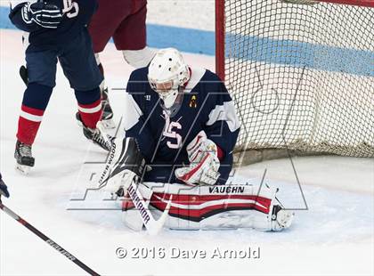 Thumbnail 3 in Gloucester vs. Lincoln-Sudbury (MIAA Division 2 North Semifinal) photogallery.